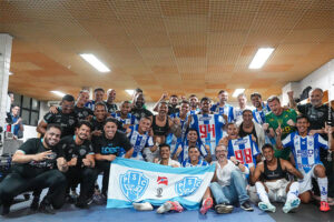 Jogadores do Paysandu comemoram vitória sobre o Volta Redonda na Série C