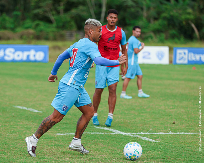 Paysandu treinando antes do jogo da Copa do Brasil no Mangueirão