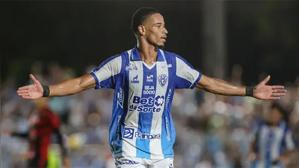 lucas cardoso comemora gol contra o trem na copa verde