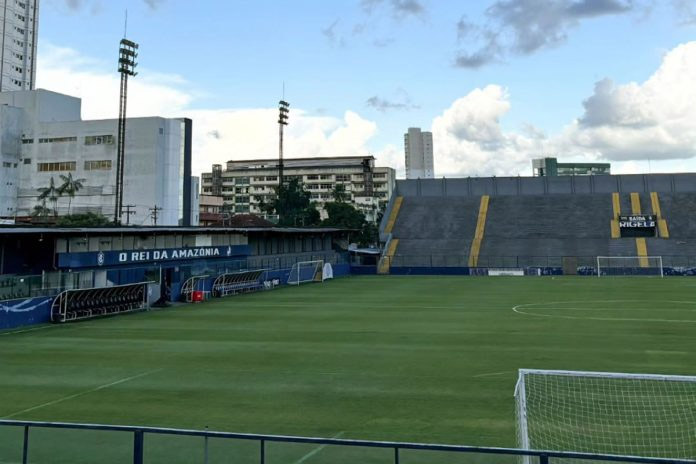 Estádio Baenão e escudo do Clube do Remo em destaque
