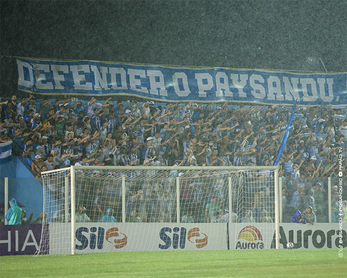 Torcedores do Paysandu na Curuzu durante partida da Série C