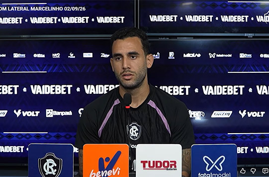 Marcelinho lateral-direito do Remo concede entrevista coletiva