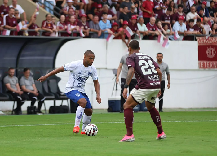 Paysandu perde para a Ferroviária na Série C