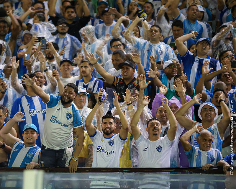 Torcida do Paysandu na Curuzu
